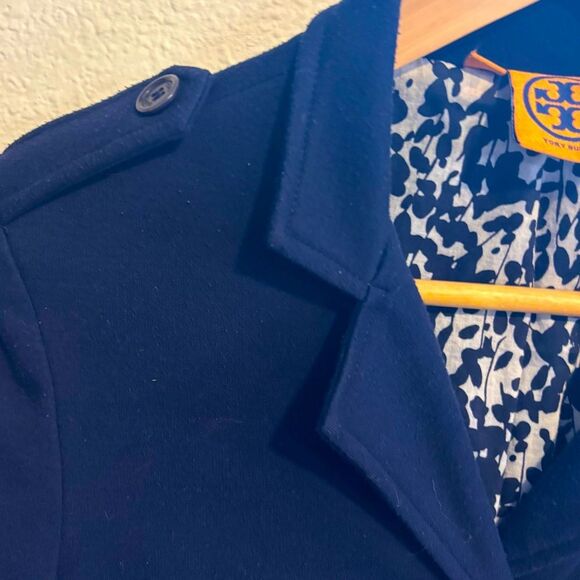 Tory Burch EUC Stretch Knit Navy Blue Blazer 3 Button Front Size Extra Small - Picture 5 of 8